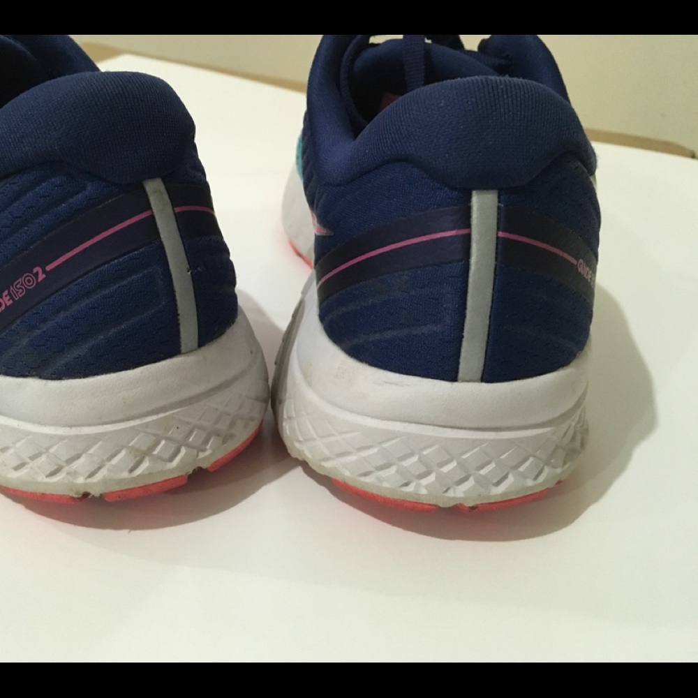 Saucony ISO series Formfit shoe - Picture 9 of 9